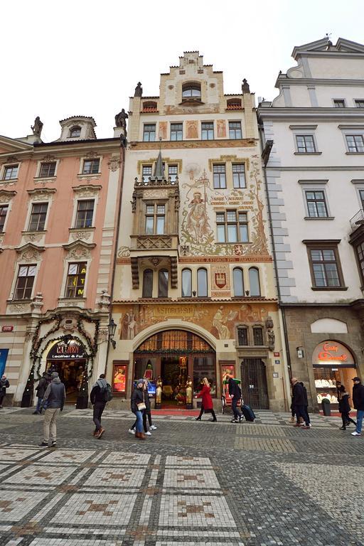 شقة براغ  في Cozy Flat By The Astronomical Clock المظهر الخارجي الصورة