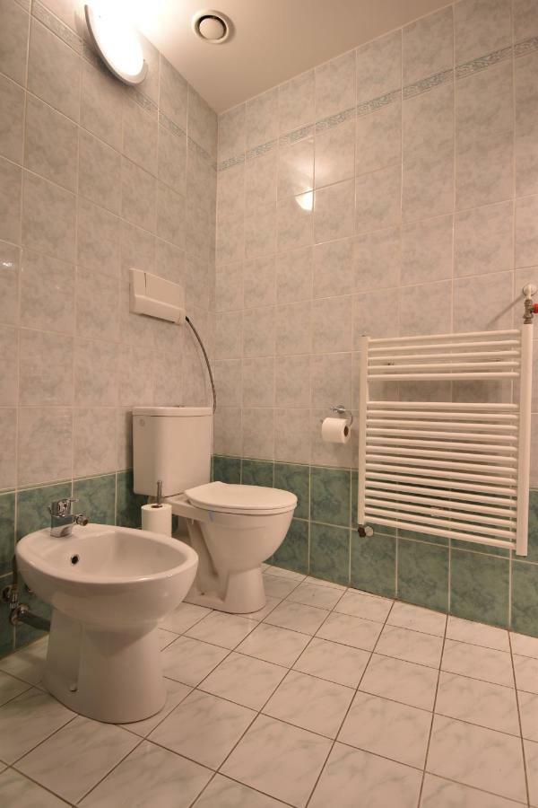 شقة براغ  في Cozy Flat By The Astronomical Clock المظهر الخارجي الصورة