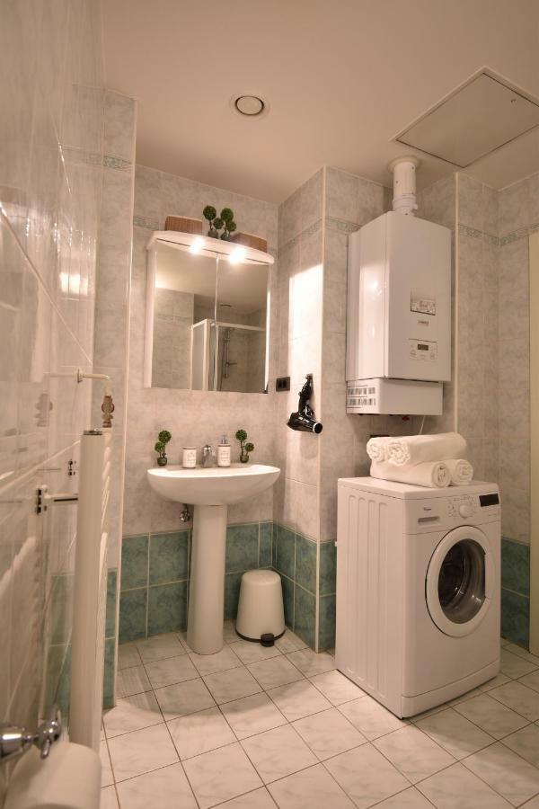 شقة براغ  في Cozy Flat By The Astronomical Clock المظهر الخارجي الصورة